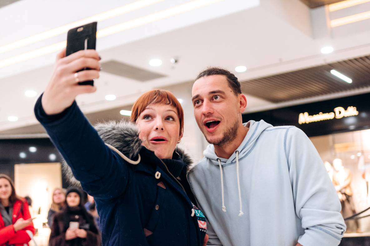 Автограф-сесія с Женею Синельниковим image-59