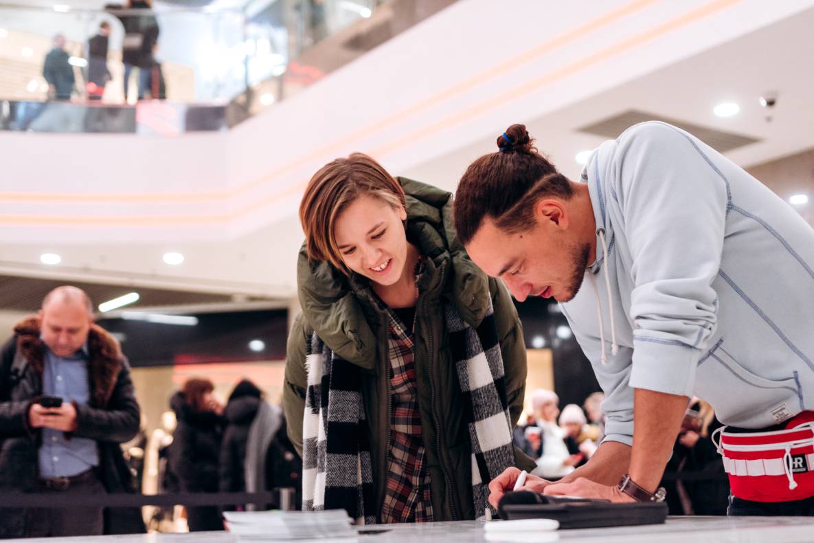 Автограф-сесія с Женею Синельниковим image-74