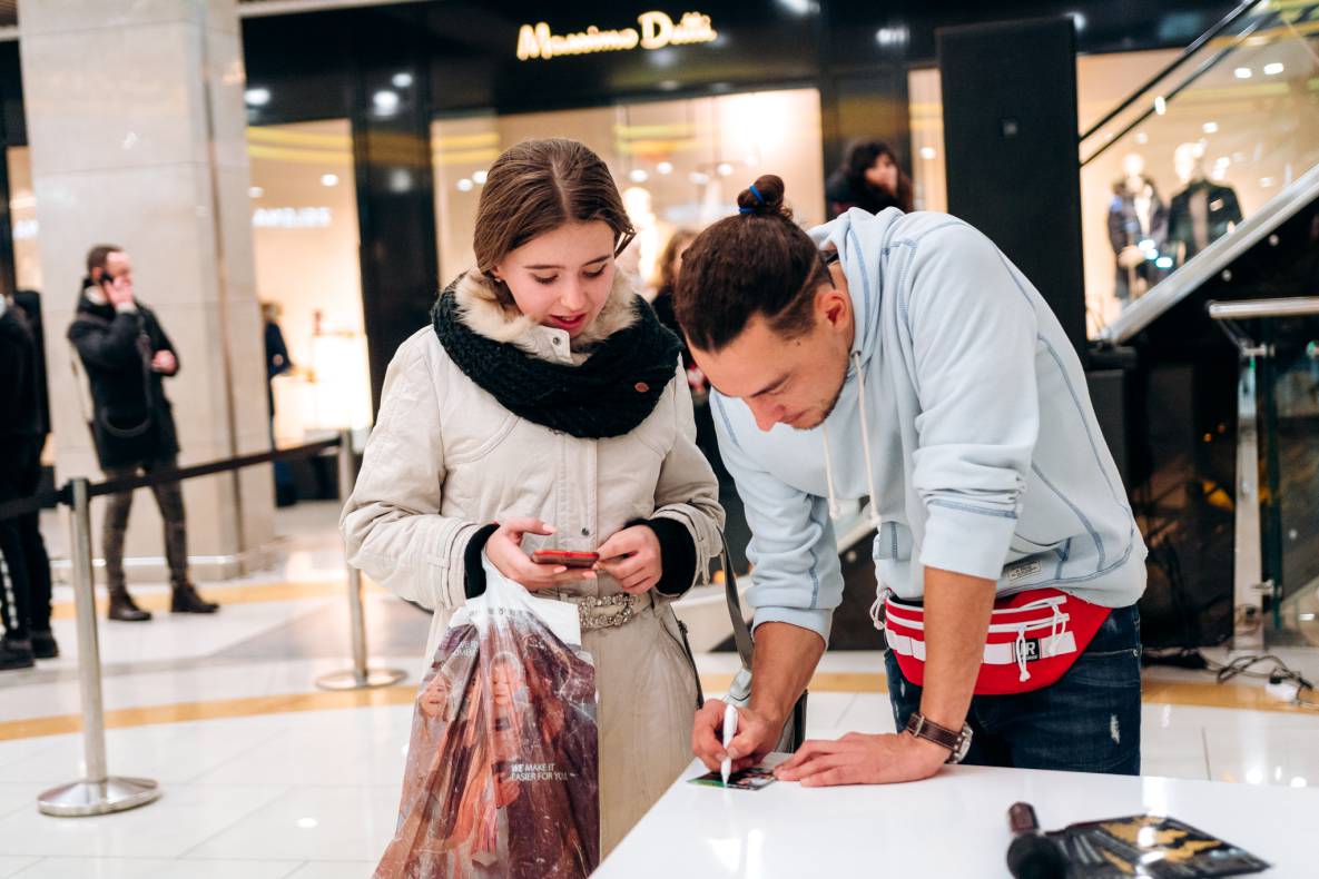 Автограф-сесія с Женею Синельниковим image-80