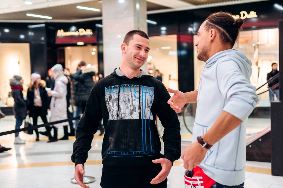 Автограф-сесія с Женею Синельниковим image-81