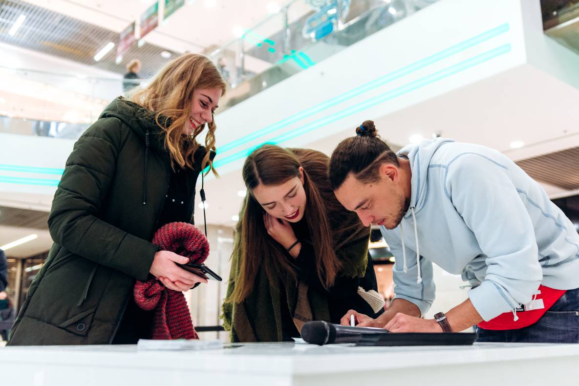 Автограф-сесія с Женею Синельниковим image-92