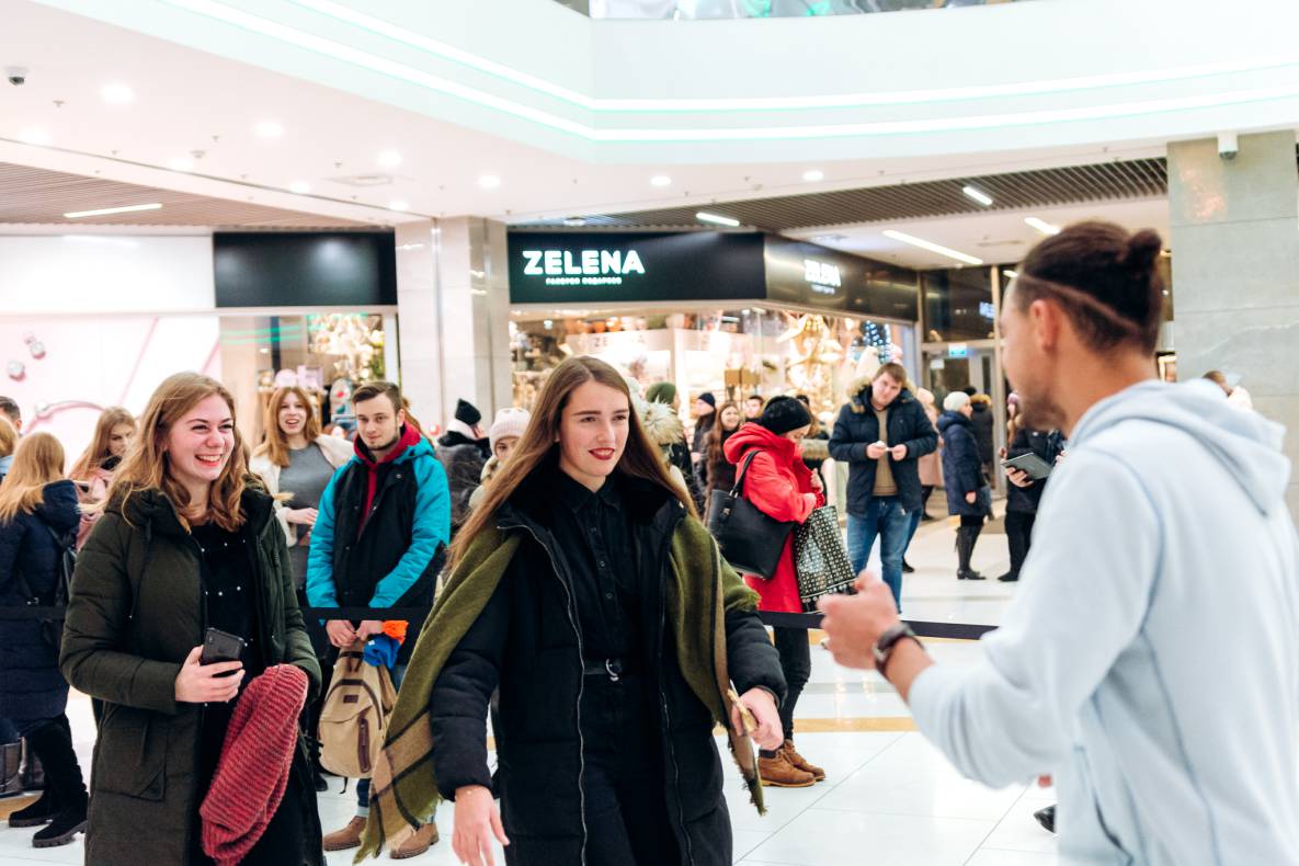 Автограф-сесія с Женею Синельниковим image-91