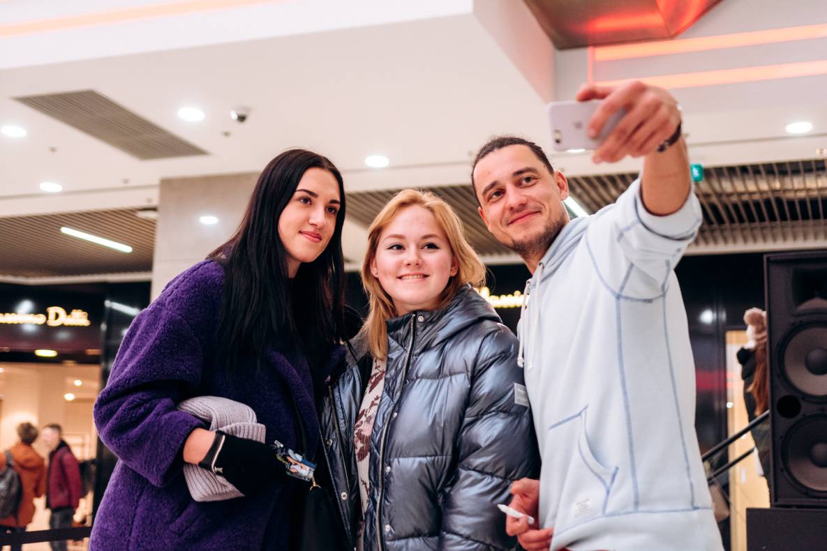 Автограф-сесія с Женею Синельниковим image-102