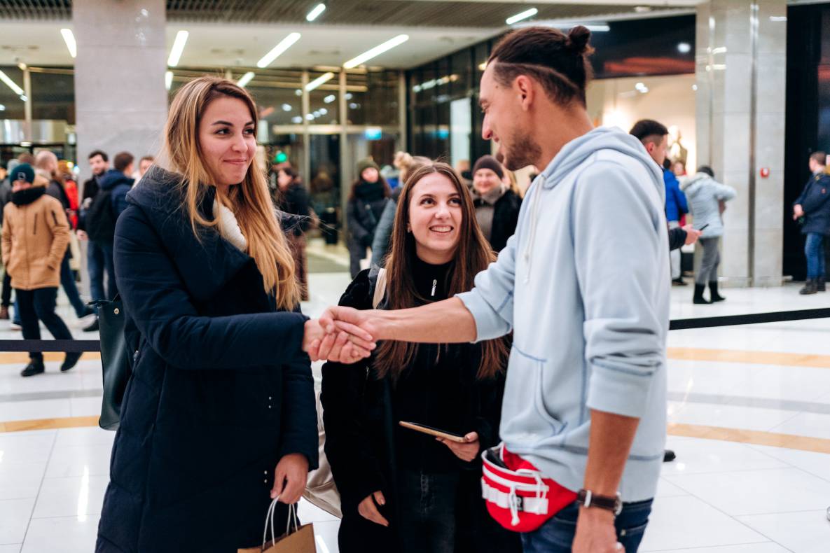 Автограф-сесія с Женею Синельниковим image-105