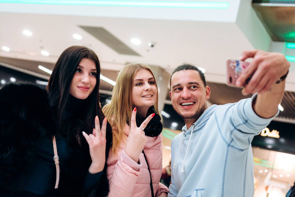 Автограф-сесія с Женею Синельниковим image-107