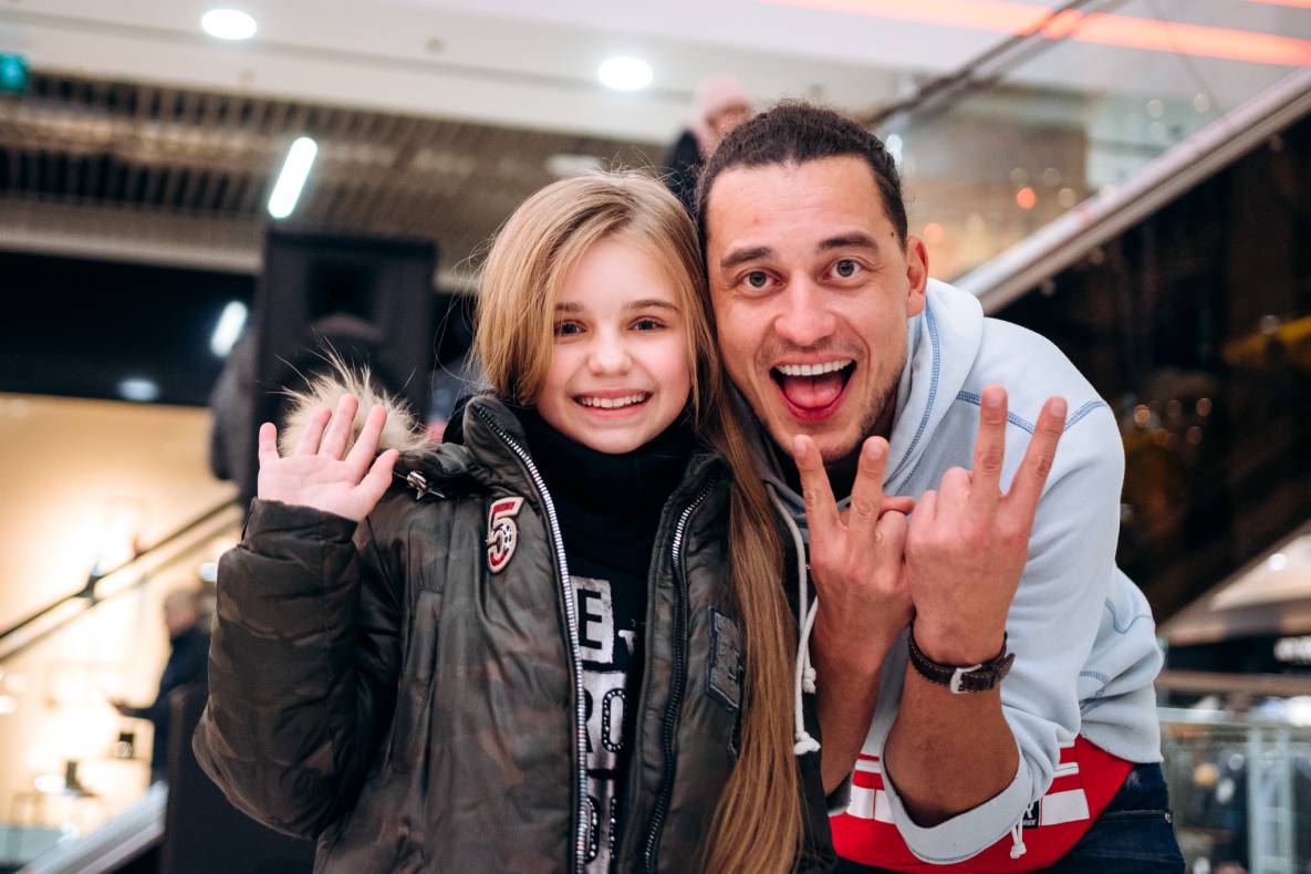 Автограф-сесія с Женею Синельниковим image-125