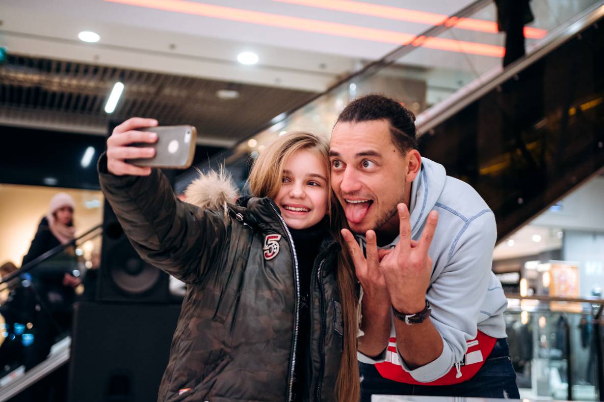 Автограф-сесія с Женею Синельниковим image-129