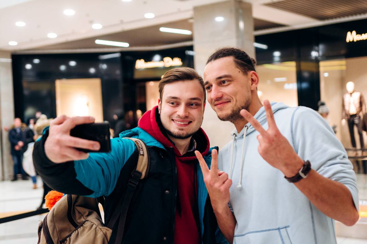 Автограф-сесія с Женею Синельниковим image-130