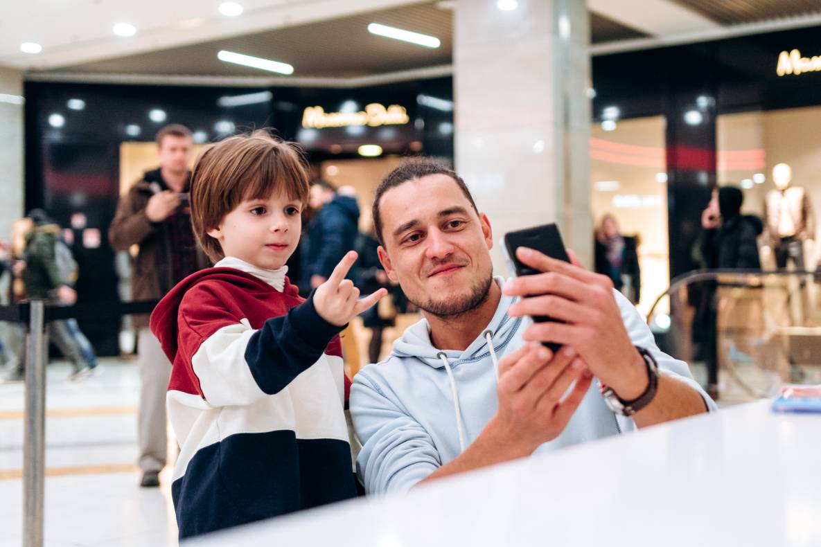 Автограф-сесія с Женею Синельниковим image-139