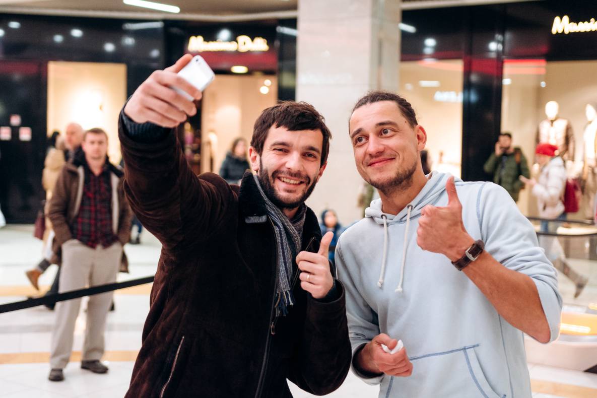 Автограф-сесія с Женею Синельниковим image-142