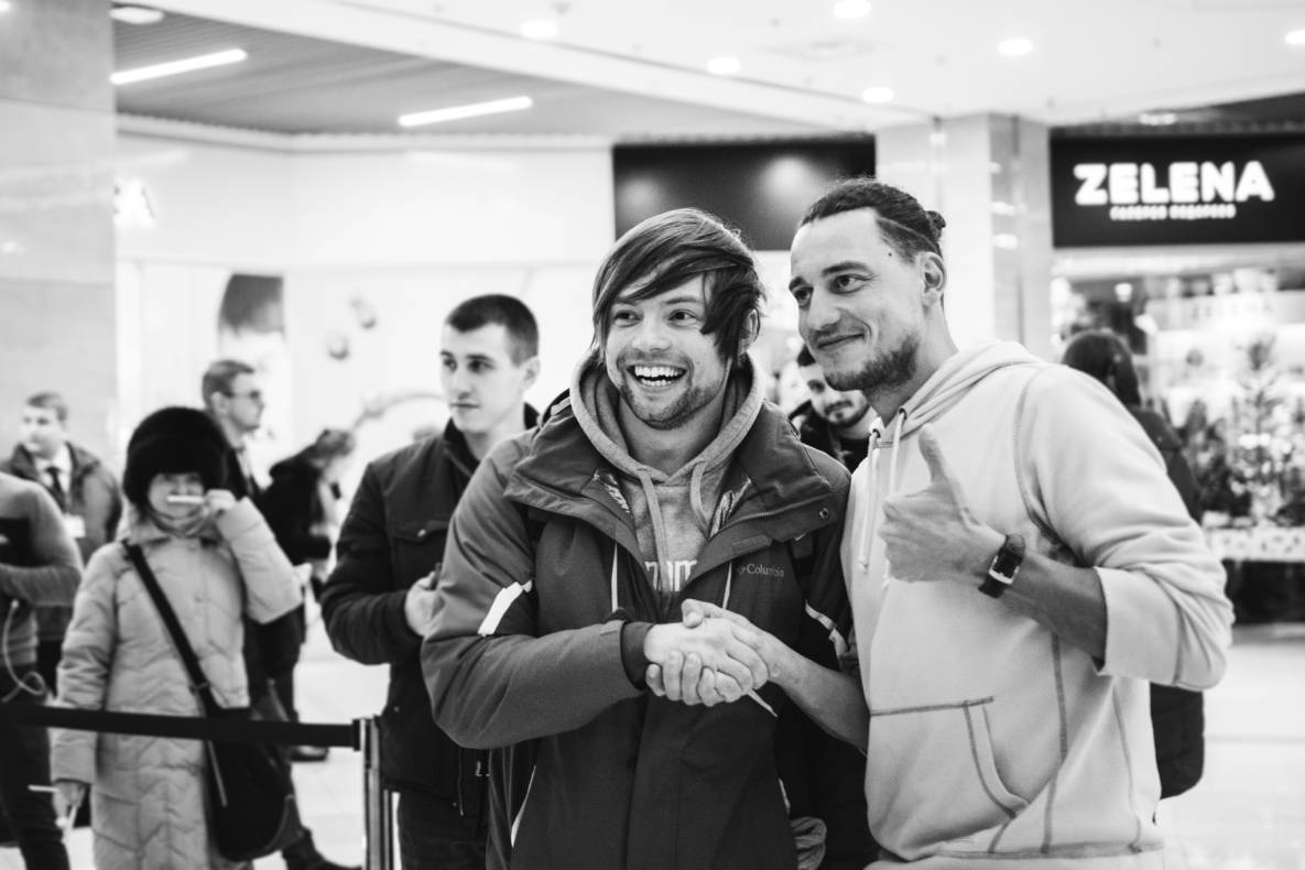 Автограф-сесія с Женею Синельниковим image-144