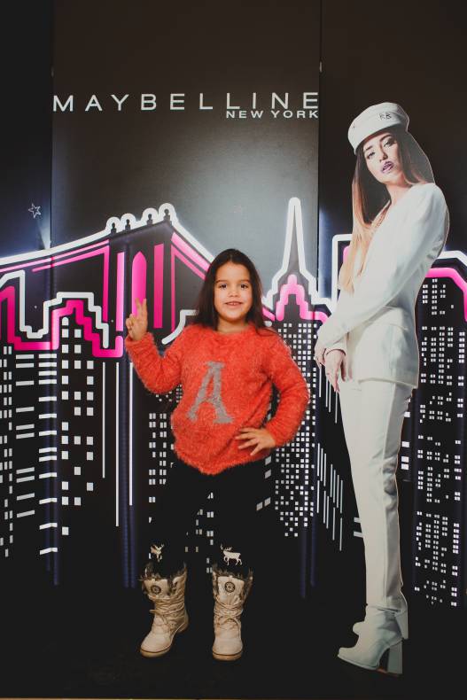 Presentation of the limited edition Maybelline NY collection from DoDo image-0