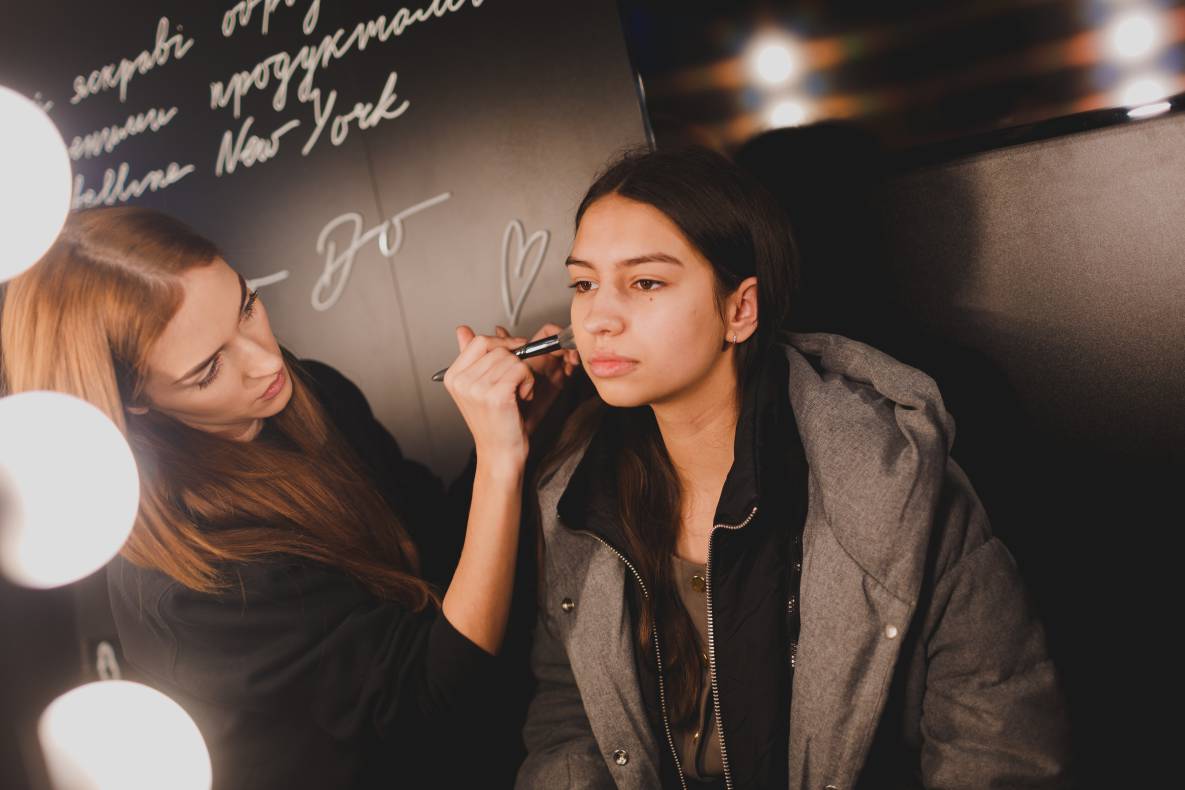 Presentation of the limited edition Maybelline NY collection from DoDo image-6