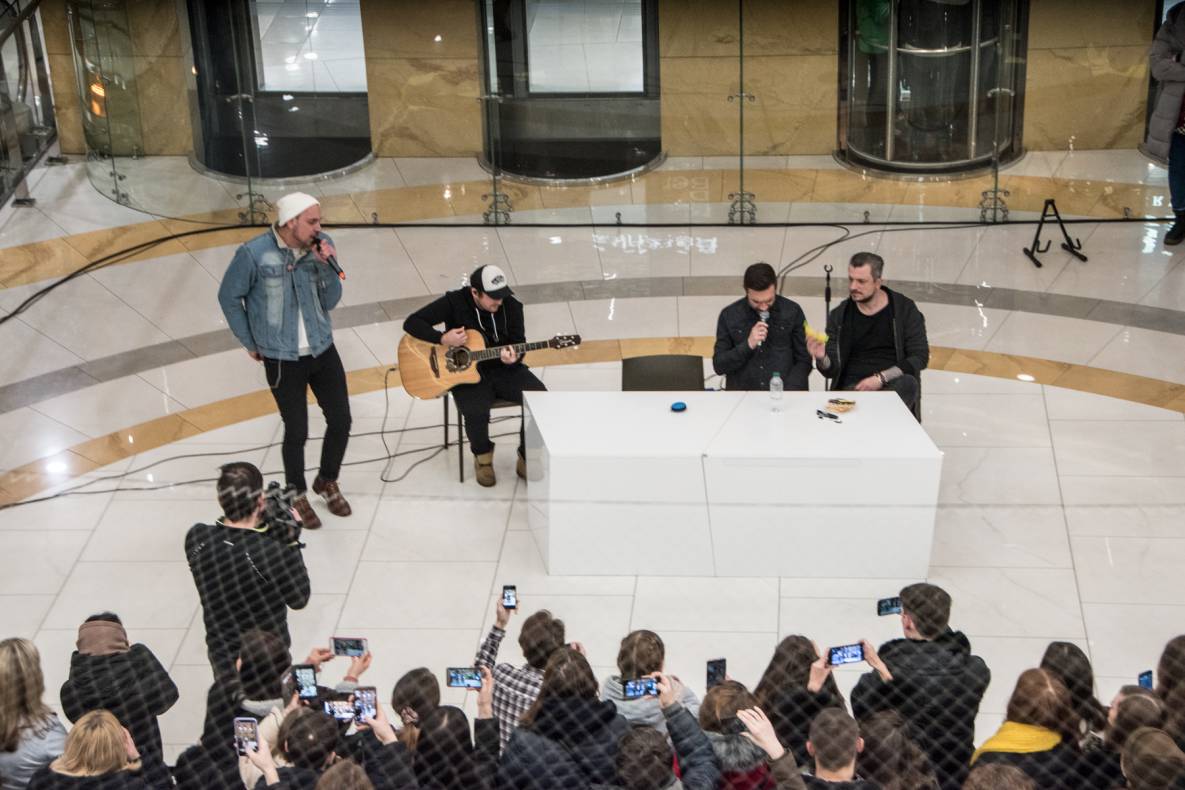 Автограф-сесія гурту Друга Ріка image-8