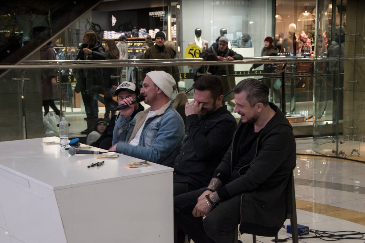 Автограф-сесія гурту Друга Ріка image-28