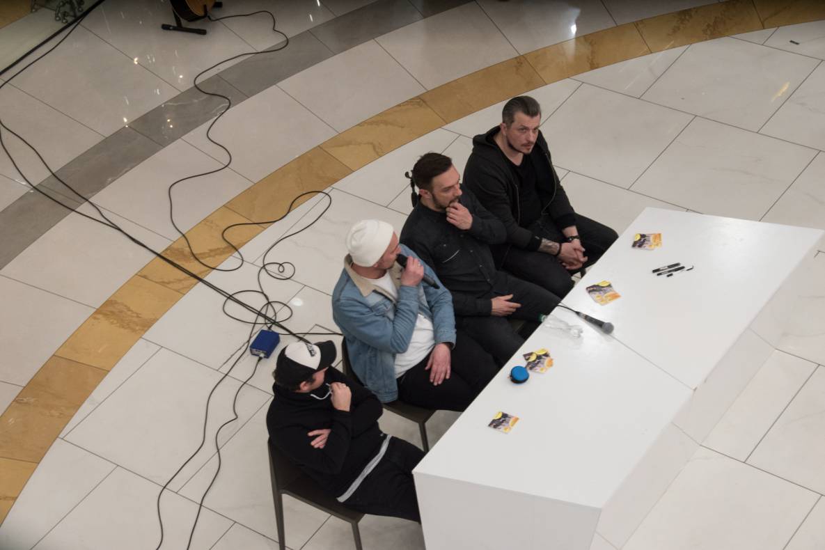 Автограф-сесія гурту Друга Ріка image-39