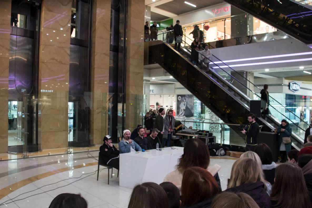 Автограф-сесія гурту Друга Ріка image-40