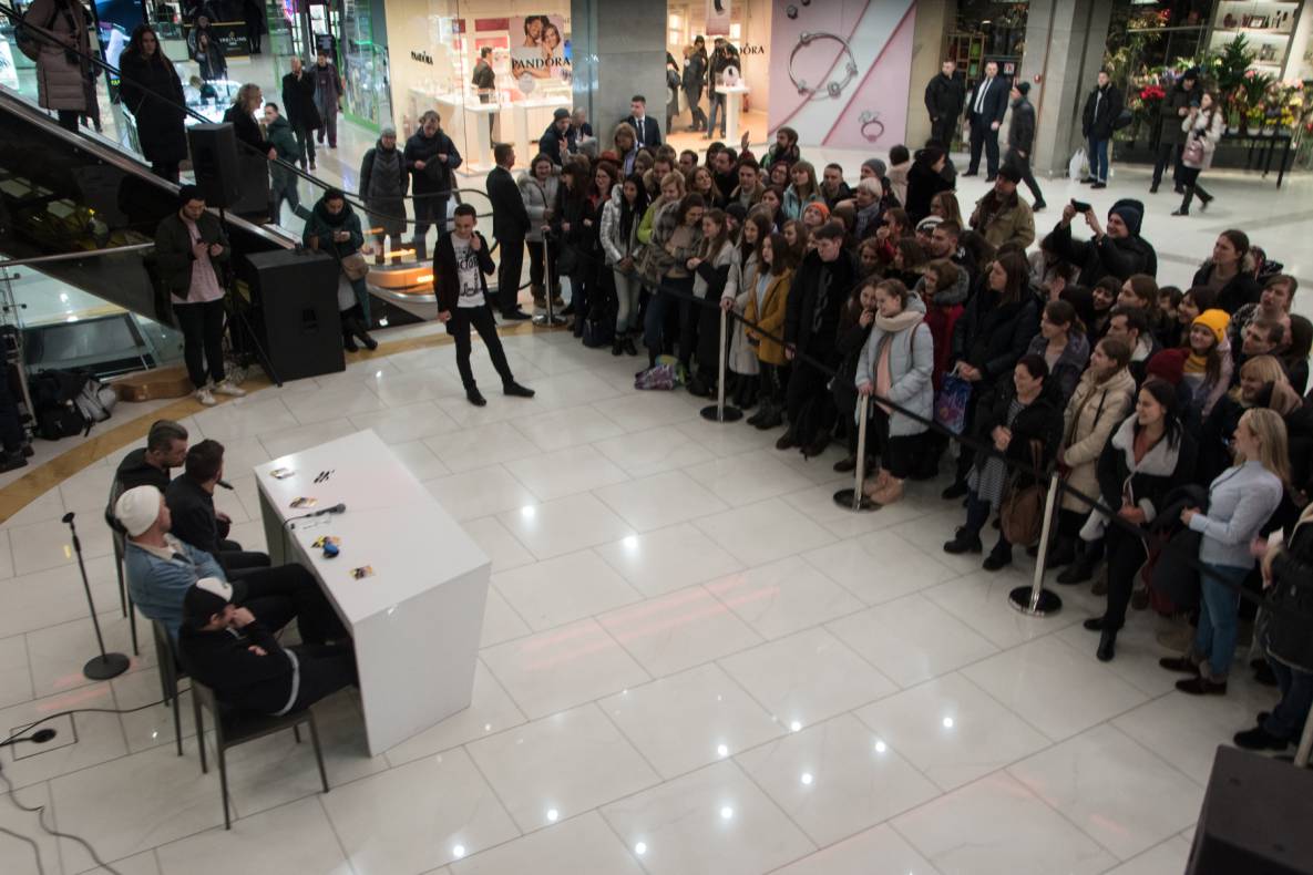 Автограф-сесія гурту Друга Ріка image-43