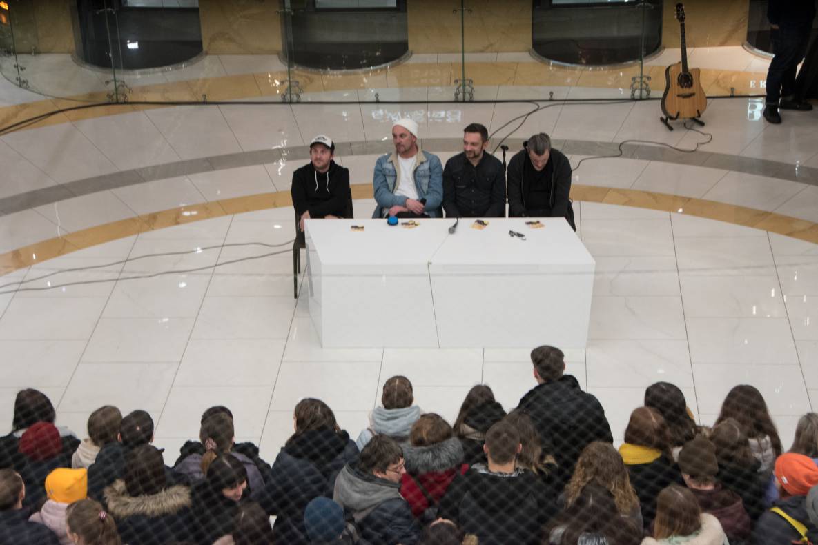 Автограф-сесія гурту Друга Ріка image-49