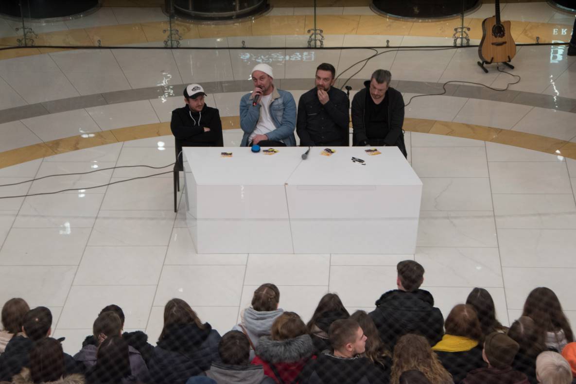 Автограф-сесія гурту Друга Ріка image-48