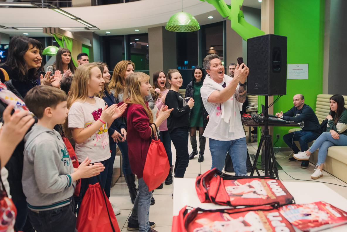 Автограф-сесія з Олександром Педаном "Коргі" image-12