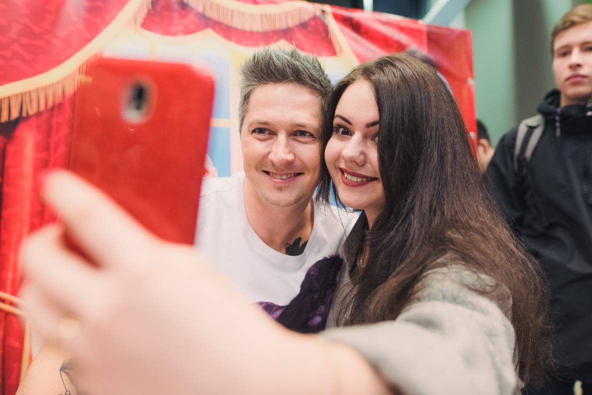 Автограф-сесія з Олександром Педаном "Коргі" image-46