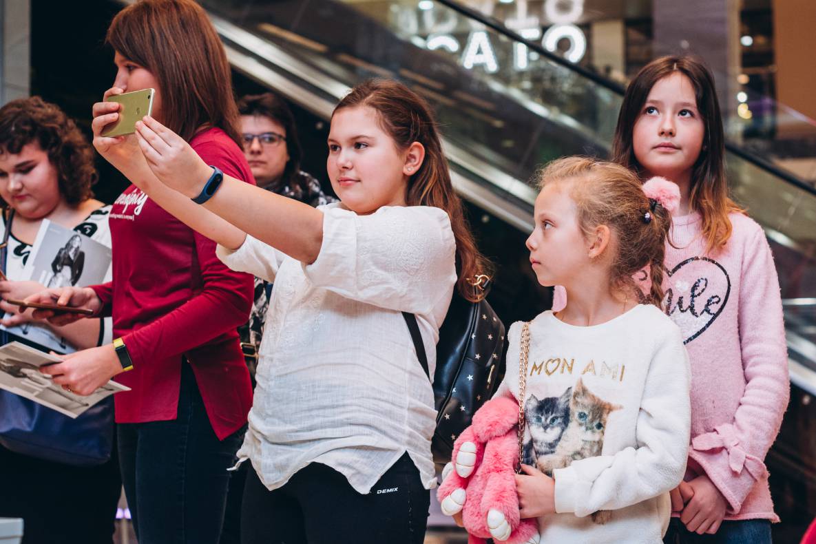 Автограф-сесія з Олександром Педаном "Коргі" image-100