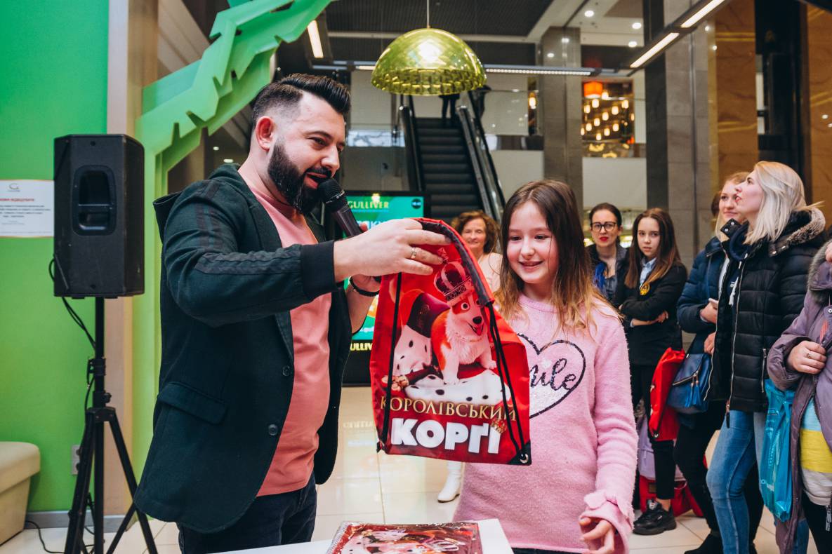 Автограф-сесія з Олександром Педаном "Коргі" image-113