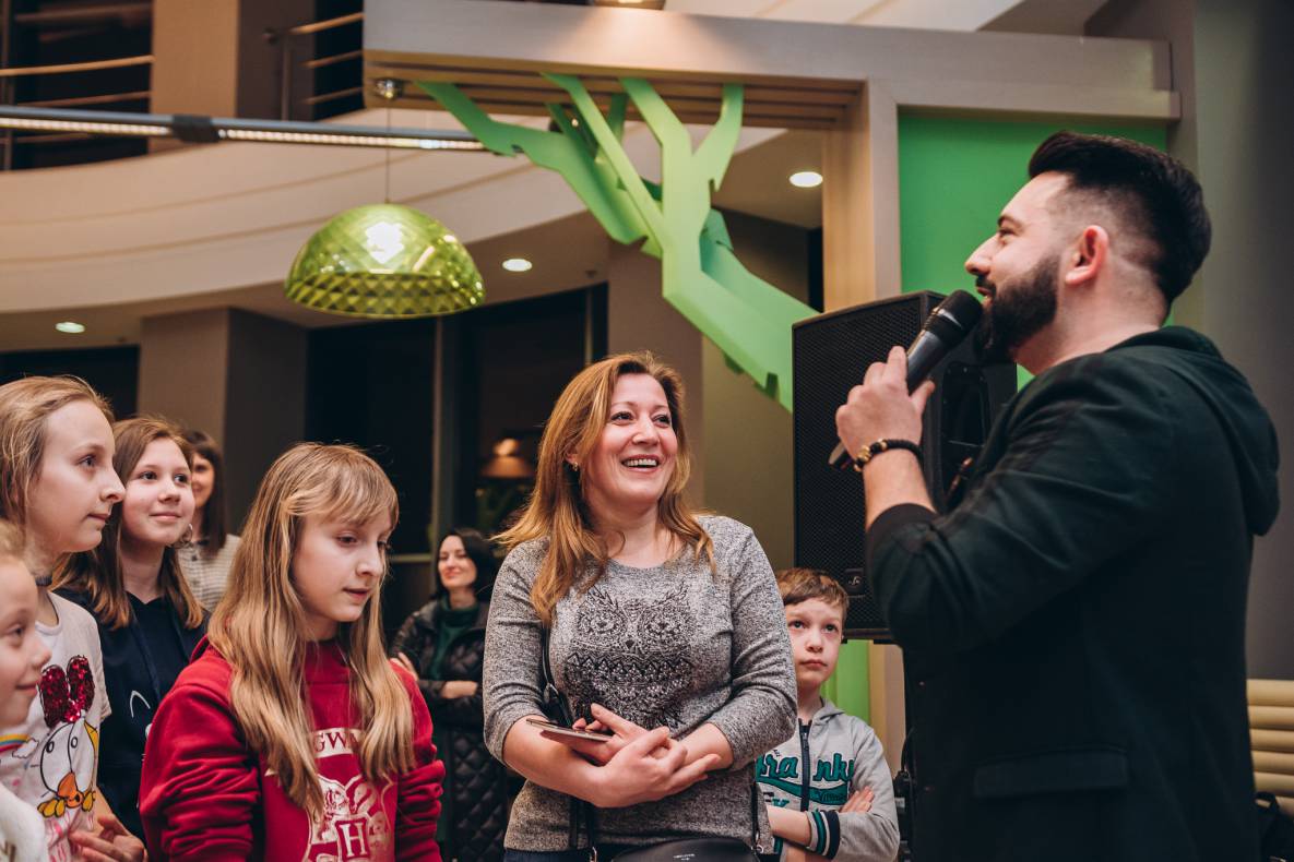 Автограф-сесія з Олександром Педаном "Коргі" image-131