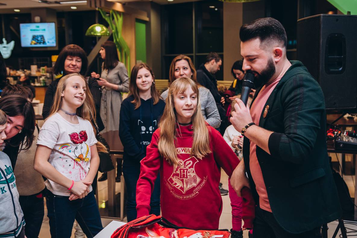 Автограф-сесія з Олександром Педаном "Коргі" image-145