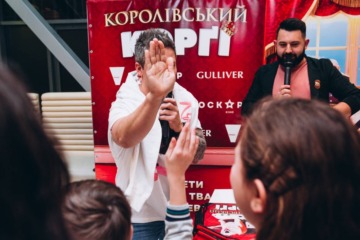 Автограф-сесія з Олександром Педаном "Коргі" image-159