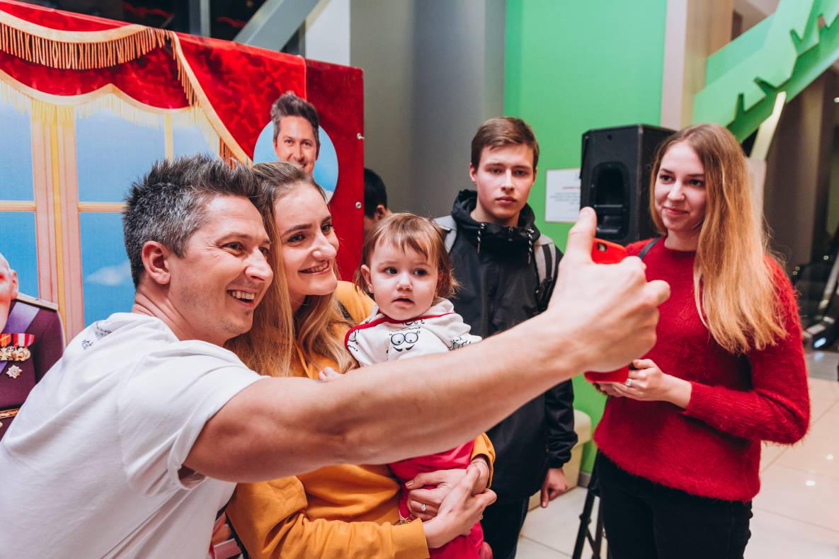 Автограф-сесія з Олександром Педаном "Коргі" image-201