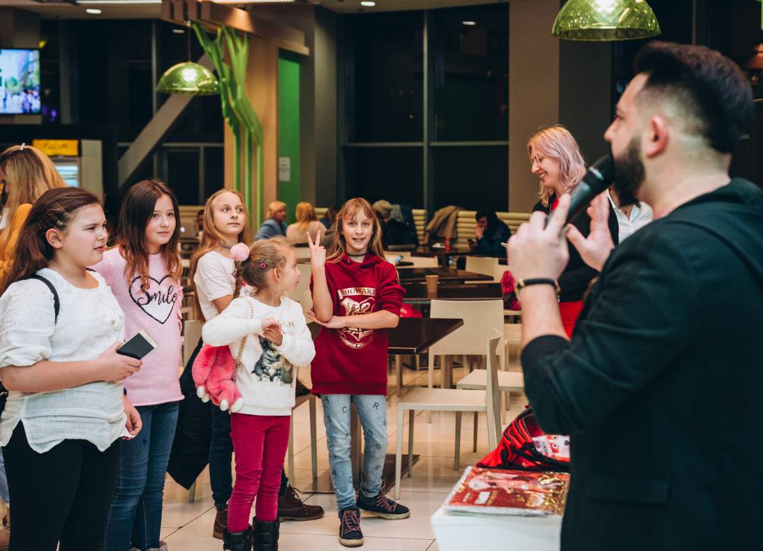 Автограф-сесія з Олександром Педаном "Коргі" image-50