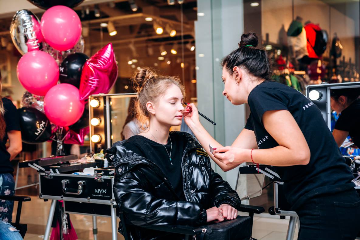 8 березня у ТРЦ Gulliver image-17