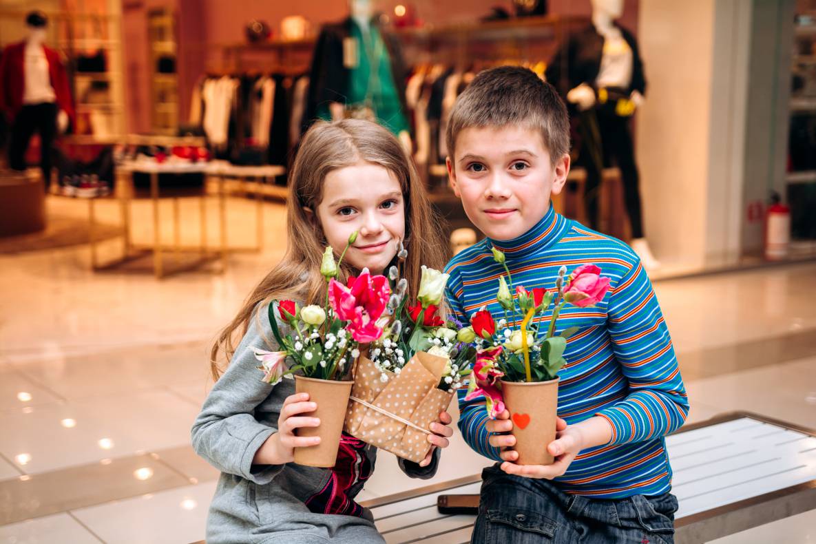 8 березня у ТРЦ Gulliver image-35