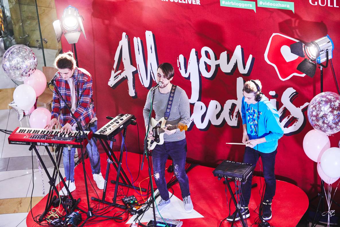 AIR BLOGGERS DAY IN GULLIVER: Sasha Chistova image-21