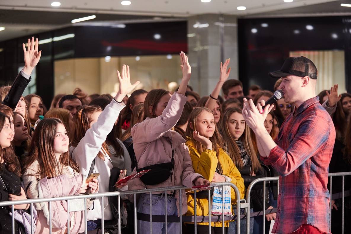 AIR BLOGGERS DAY IN GULLIVER: Sasha Chistova image-38