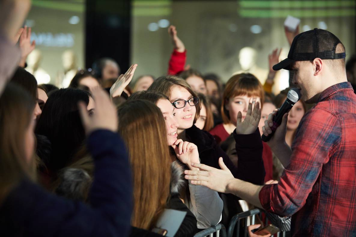 AIR BLOGGERS DAY IN GULLIVER: Sasha Chistova image-47