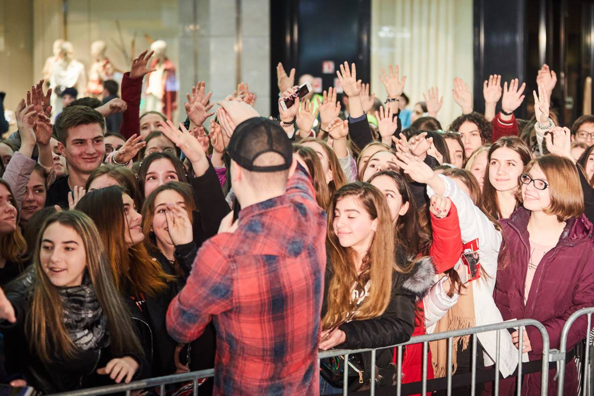 AIR BLOGGERS DAY IN GULLIVER: Sasha Chistova image-51