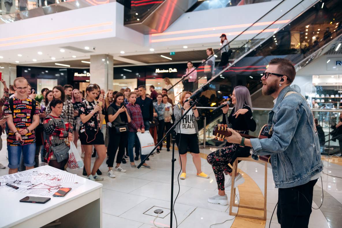 Fan-meeting with YUKO image-0