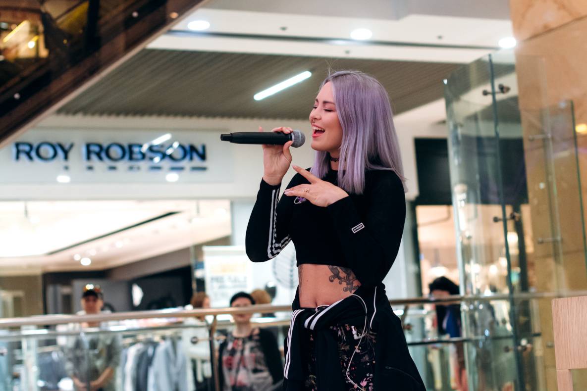 Fan-meeting with YUKO image-12