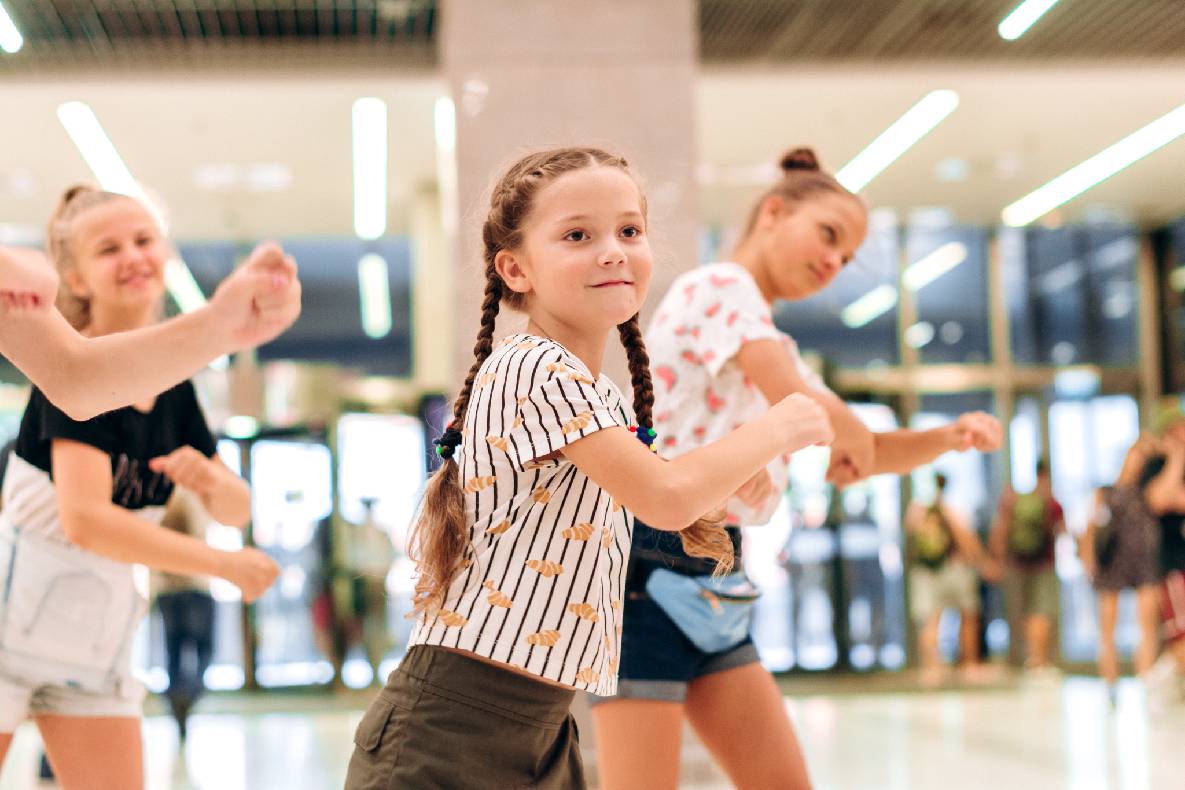 Sonia Plakdyuk&#039;s autograph session — Angry Birds 2 image-2