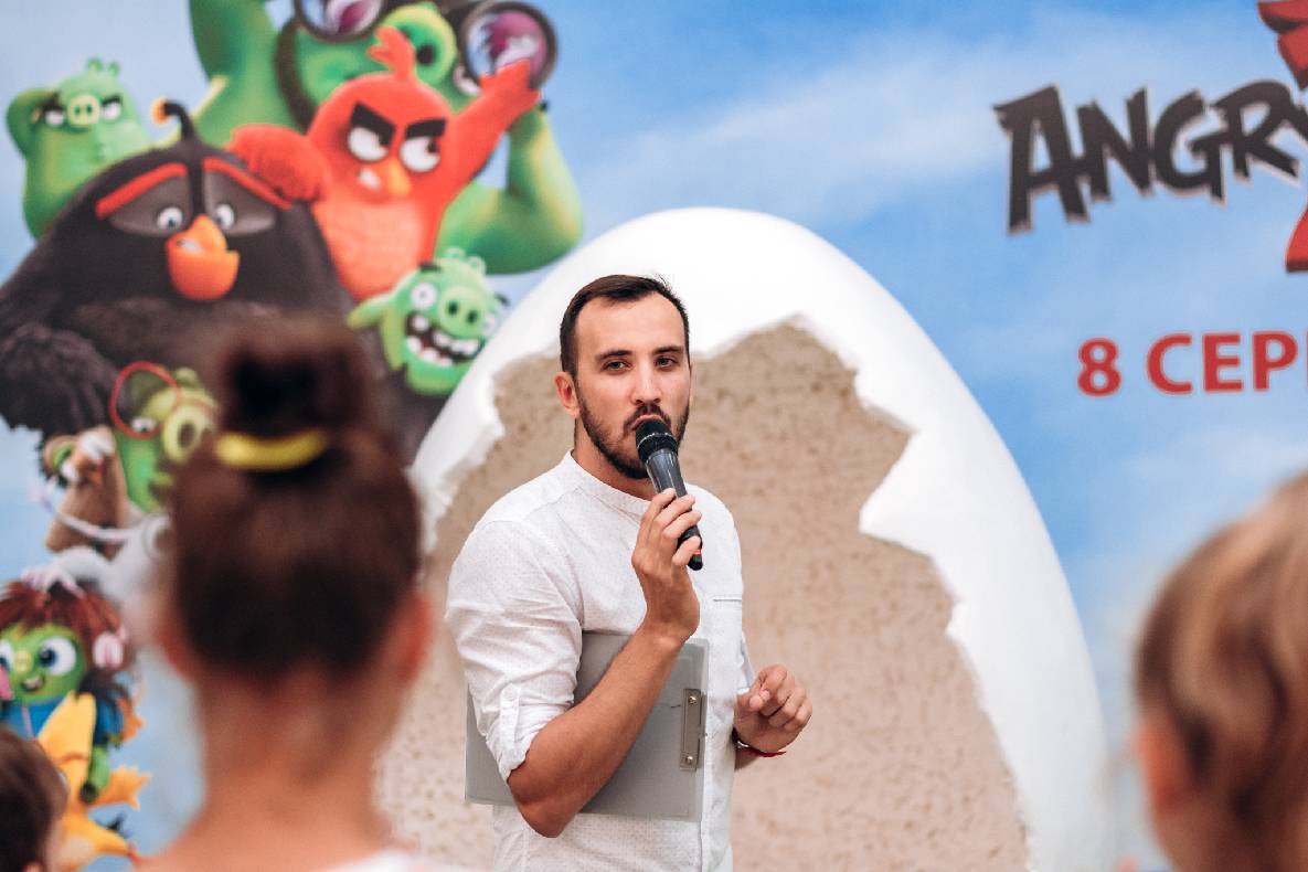 Sonia Plakdyuk&#039;s autograph session — Angry Birds 2 image-18