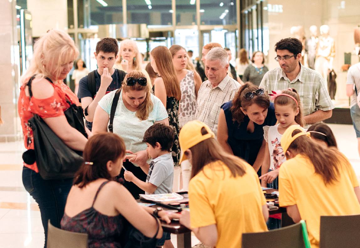 Sonia Plakdyuk&#039;s autograph session — Angry Birds 2 image-20