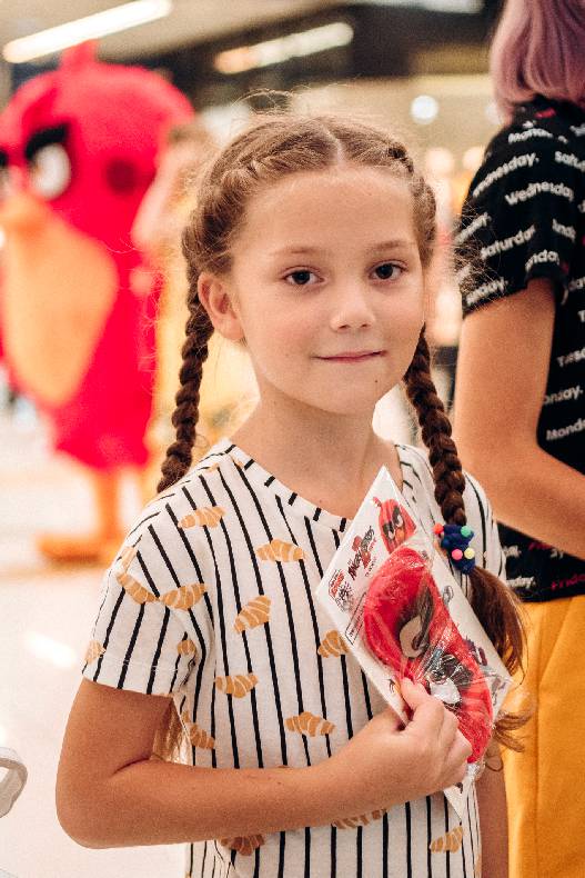 Sonia Plakdyuk&#039;s autograph session — Angry Birds 2 image-29