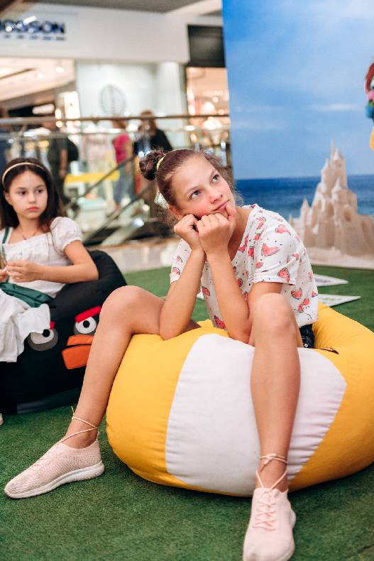 Sonia Plakdyuk&#039;s autograph session — Angry Birds 2 image-37