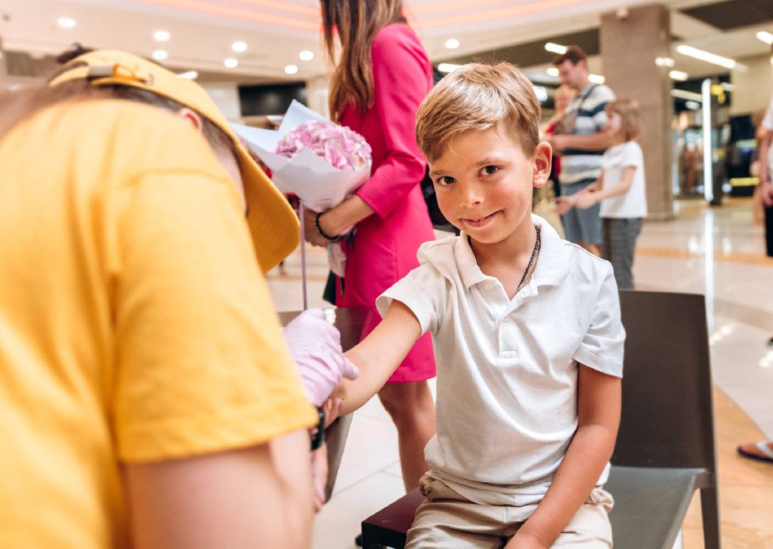 Sonia Plakdyuk&#039;s autograph session — Angry Birds 2 image-53