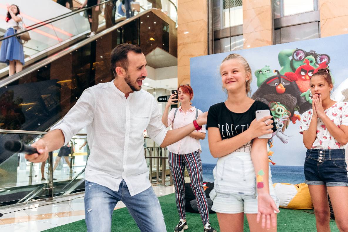 Sonia Plakdyuk&#039;s autograph session — Angry Birds 2 image-54