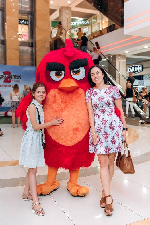 Sonia Plakdyuk&#039;s autograph session — Angry Birds 2 image-70