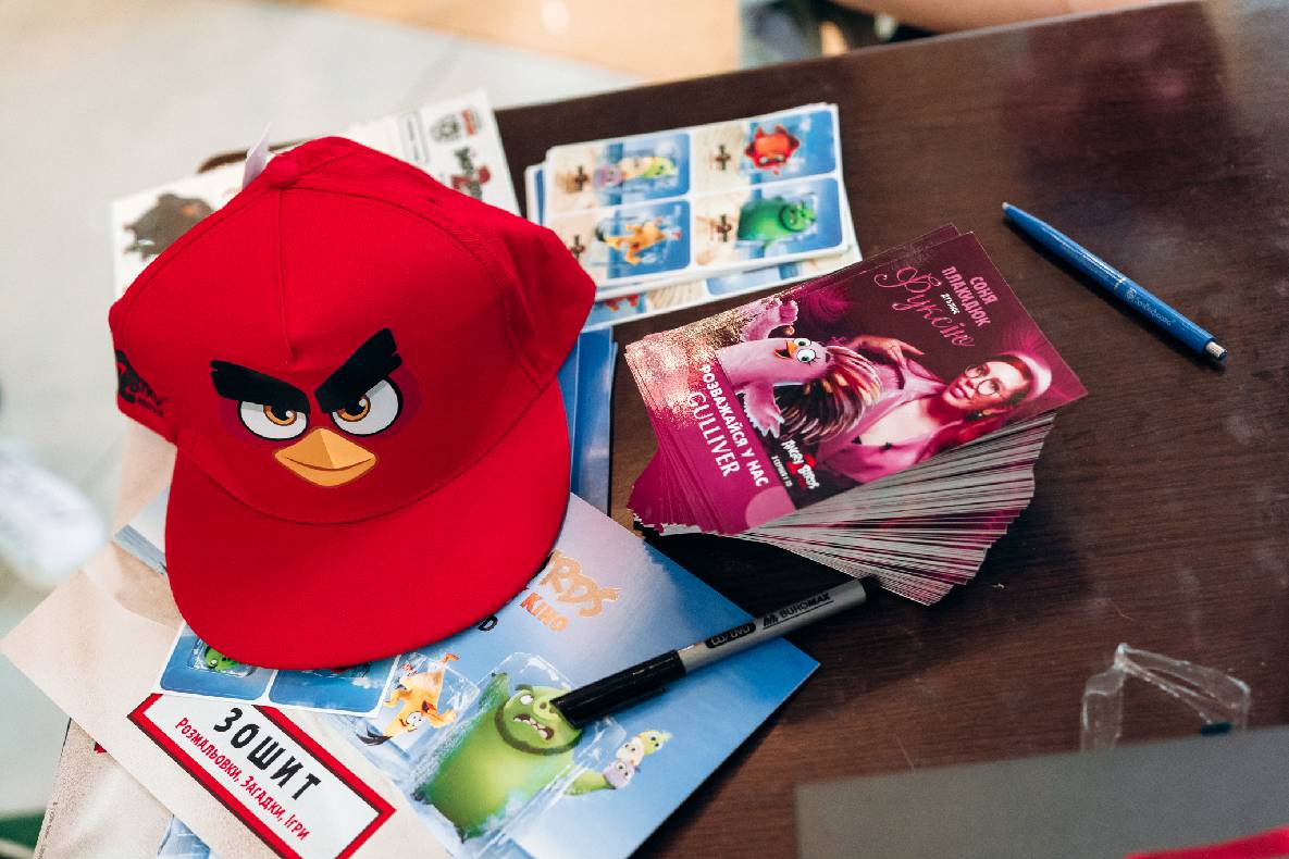 Sonia Plakdyuk&#039;s autograph session — Angry Birds 2 image-84